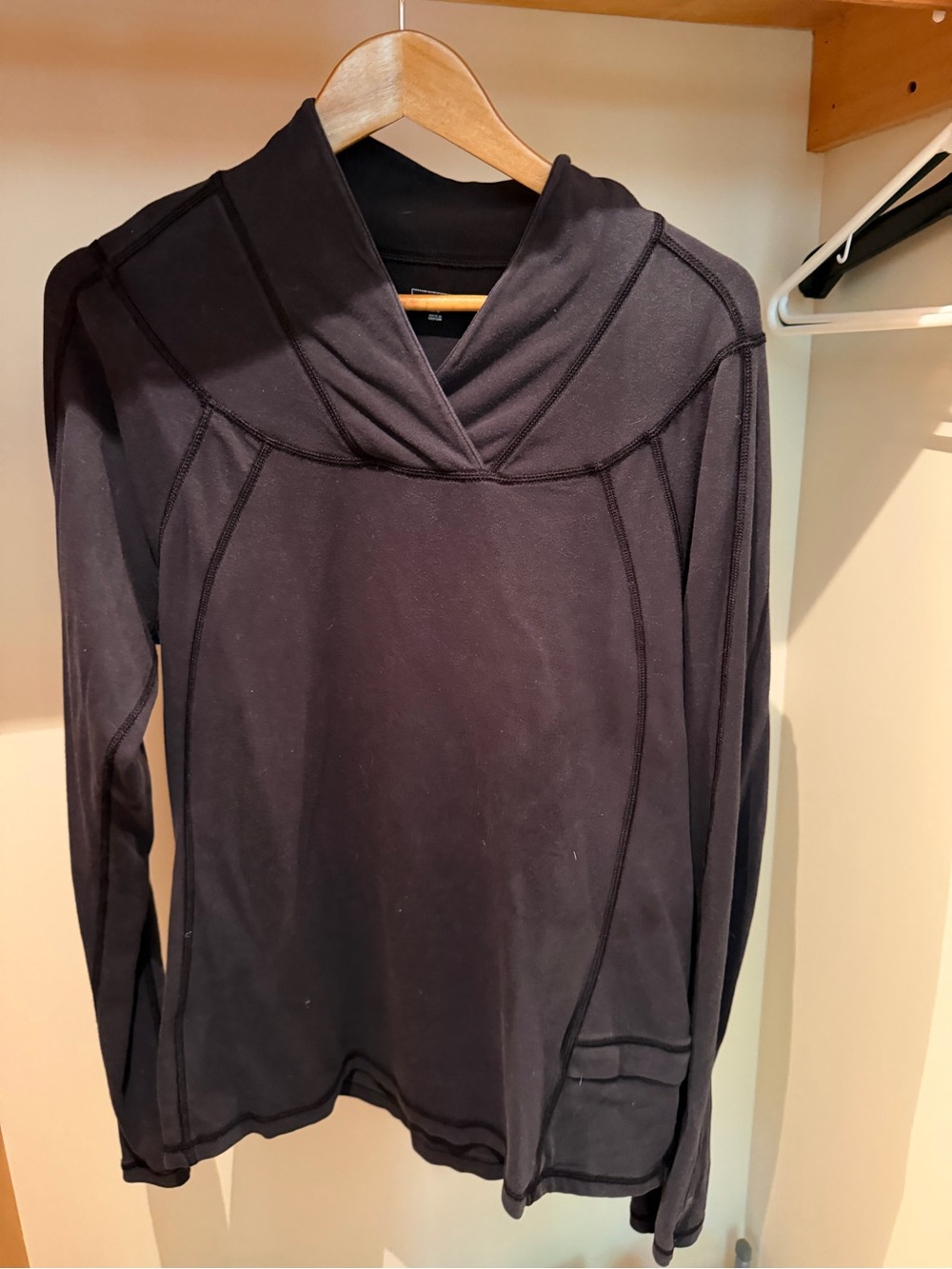 GAP Black Hooded Long-Sleeve Pullover Sweatshirt